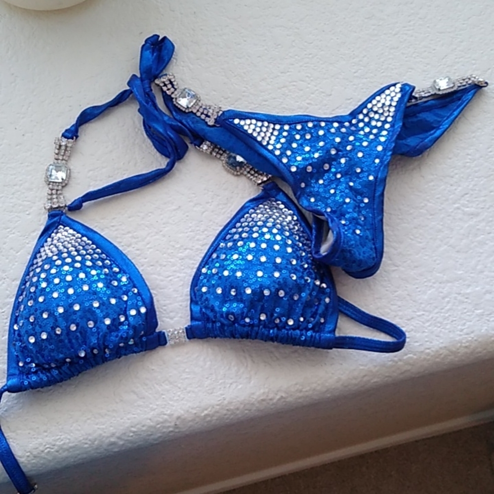 COPY - Bikini comp suit